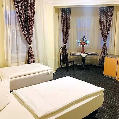De Lux فندق اوغسبورغ